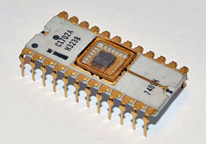Intel 1702: the first EPROM