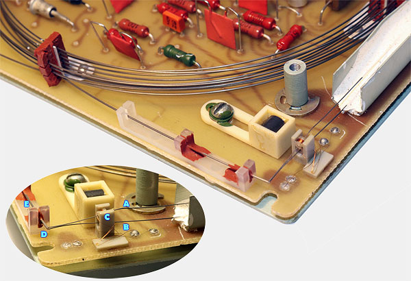 Delay line memory module - transducer mechanism