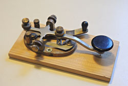 Straight telegraph key